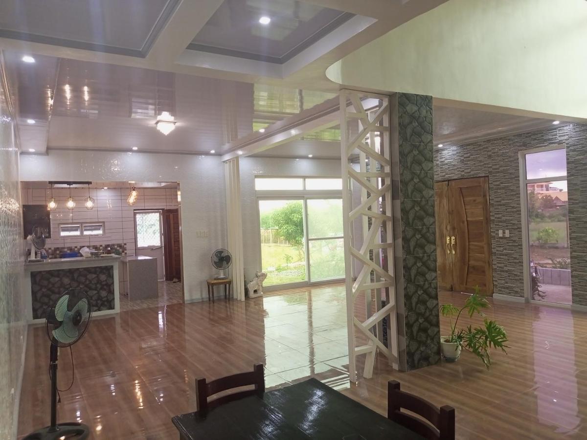 Villa Casa Camba, Barangay Bued อลามินอส ภายนอก รูปภาพ